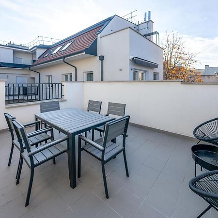 Lovag 12 Terrace Designer Home Budapest Exterior photo